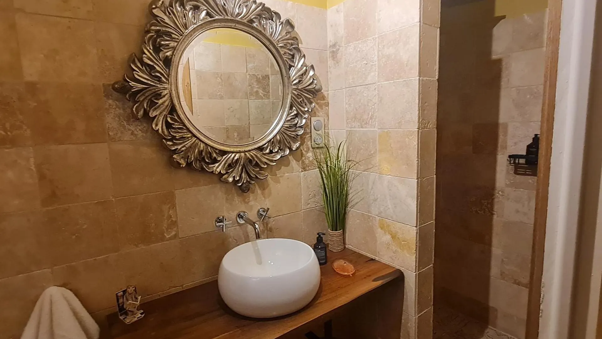 Mas De Mandirac Appartement Varen